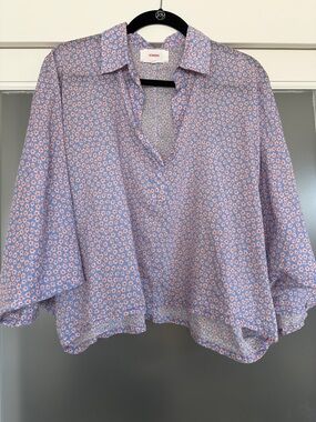 XiRENA Lavender and Pink Floral Popover Blouse